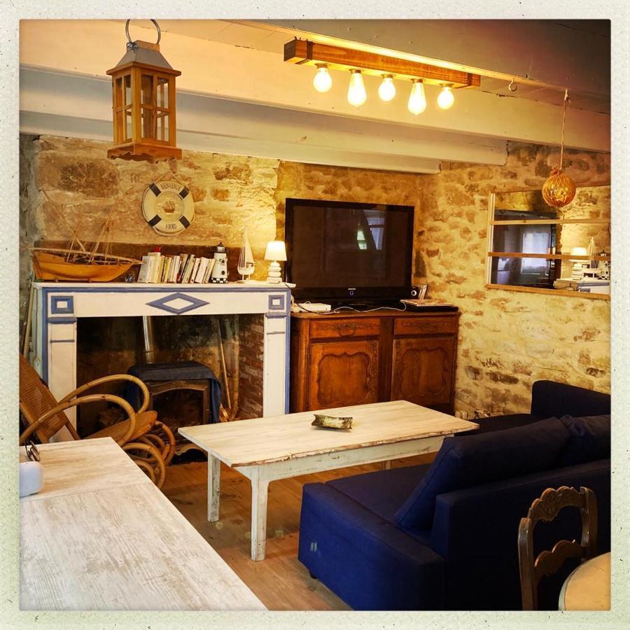 Authentique Maison De Pecheur Au Coeur D'Un Hameau 크로종 외부 사진